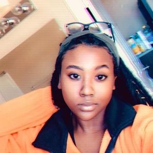 Meet your Posher, Erica